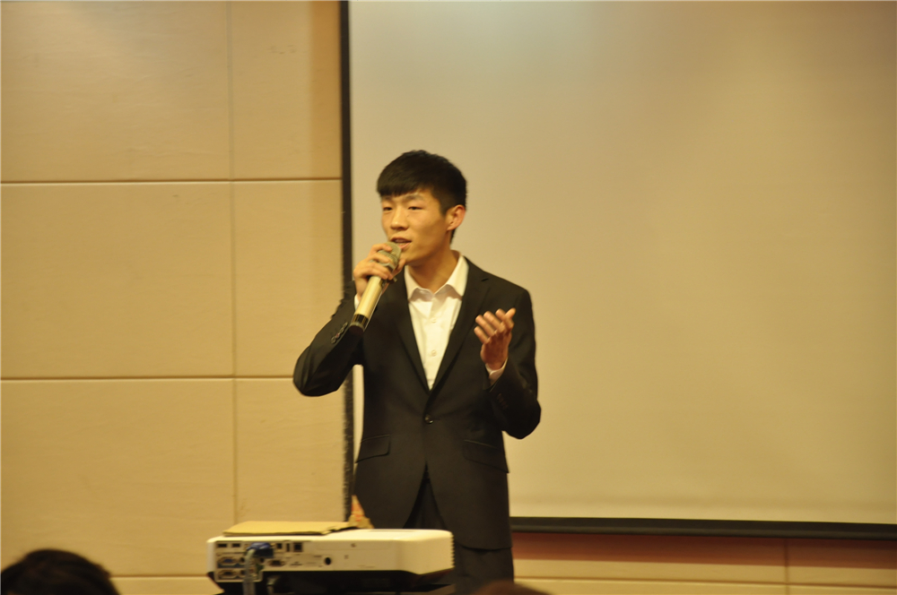 億誠公司2017年年度目標責任簽訂大會 億誠公司2017年年度目標責任簽訂大會