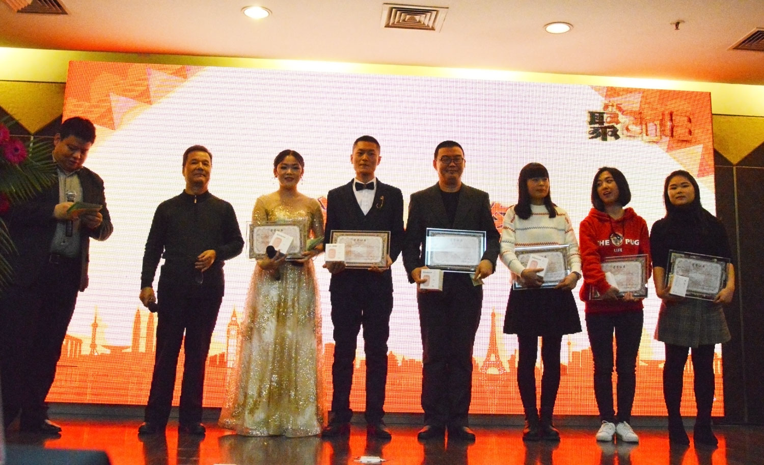 先進人員獎 先進人員獎