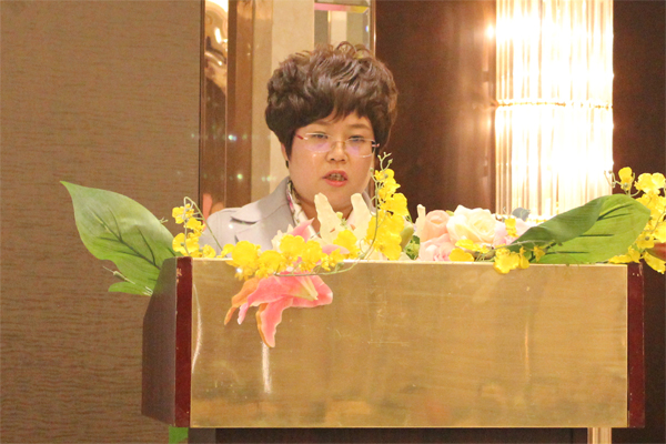 李妮董事長 李妮董事長