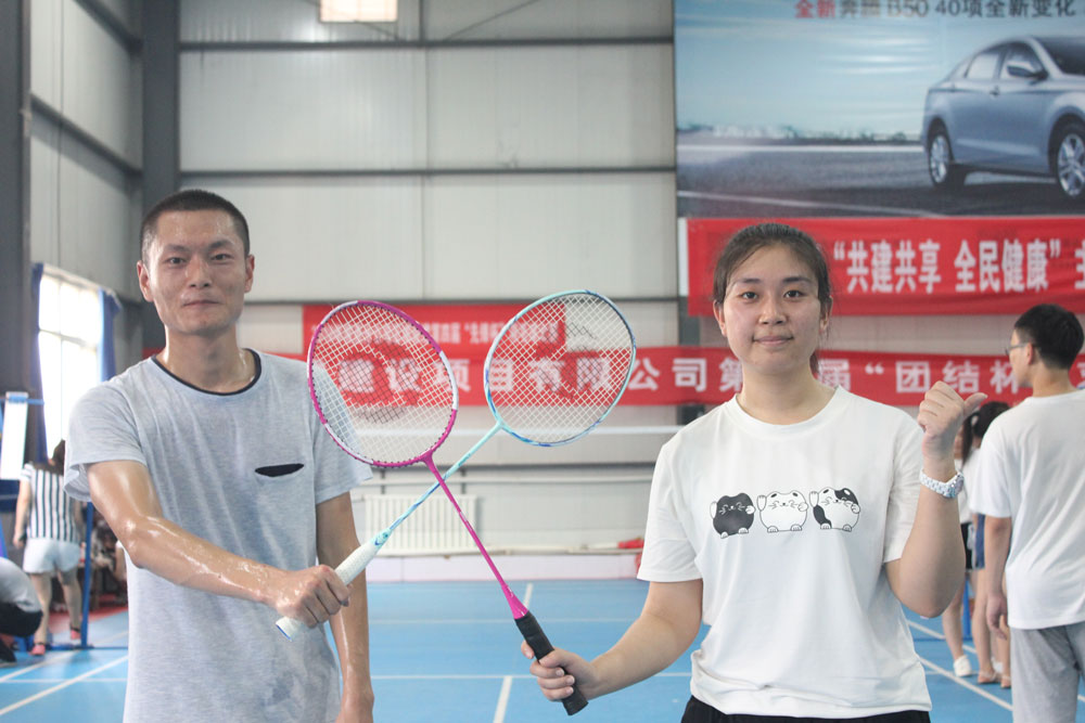 混雙季軍：經營拓展部都鑫、張怡