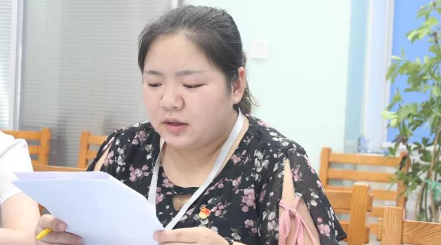 億誠(chéng)公司黨支部宣傳委員魏雯雯同志 億誠(chéng)公司黨支部宣傳委員魏雯雯同志