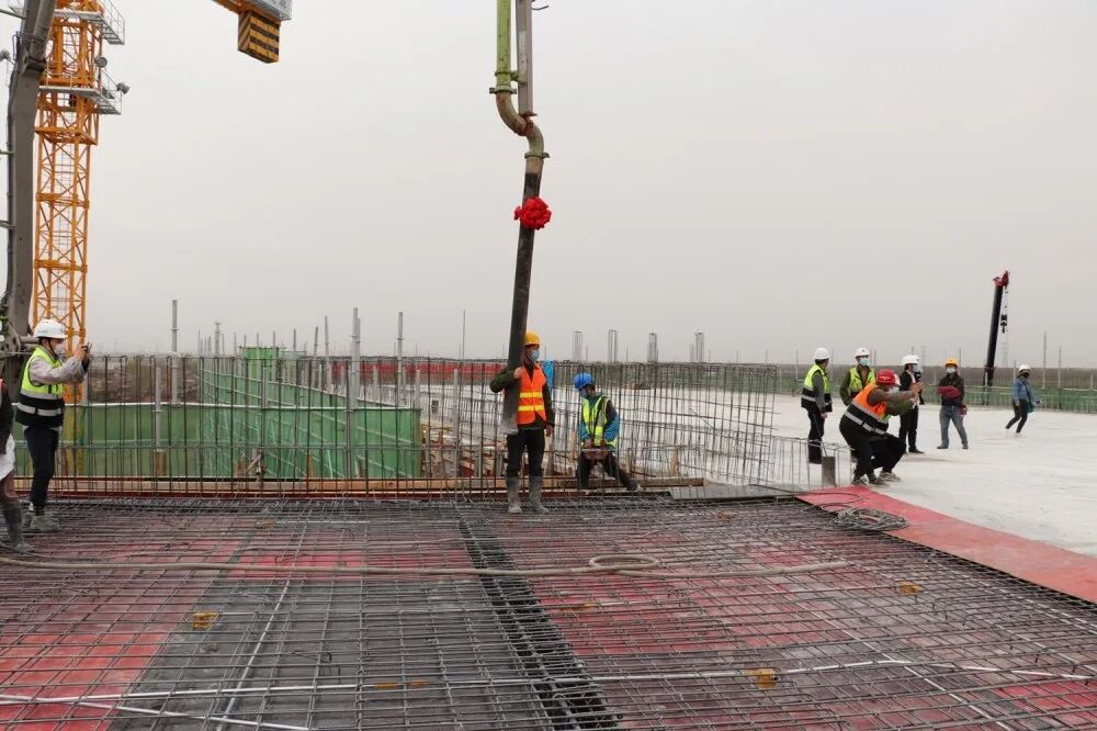 施工單位現場作業中 施工單位現場作業中