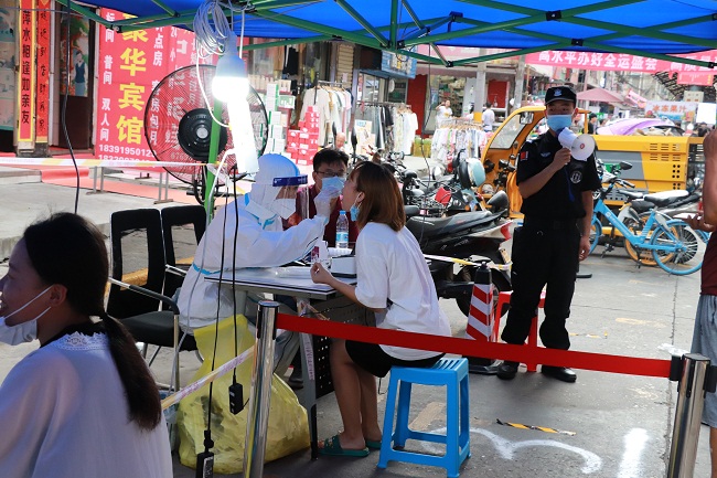 助力疫情防控,億誠在行動,為抗疫一線送清涼 助力疫情防控,億誠在行動,為抗疫一線送清涼