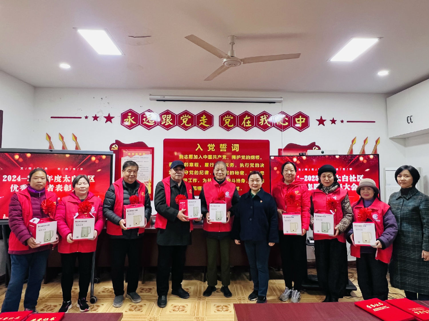 人大代表助力3?5表彰志愿，傳承雷鋒精神